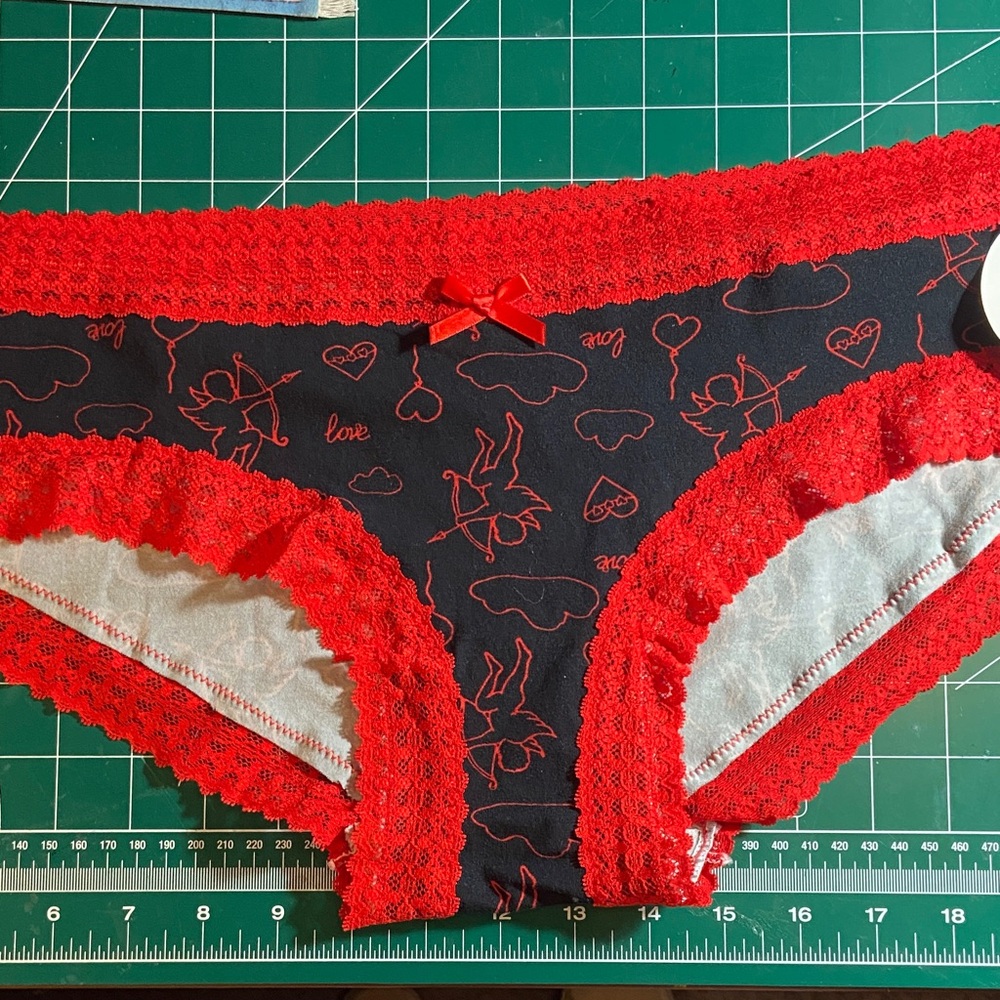 2X Valentine Pattern Bikini cut